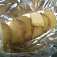 qに じゃがバター ジャガイモバターホイル焼き レシピ 作り方 By Ringyt りん 楽天レシピ qに じゃがバター ジャガイモバターホイル焼き レシピ 作り方 By Ringyt りん 楽天レシピ